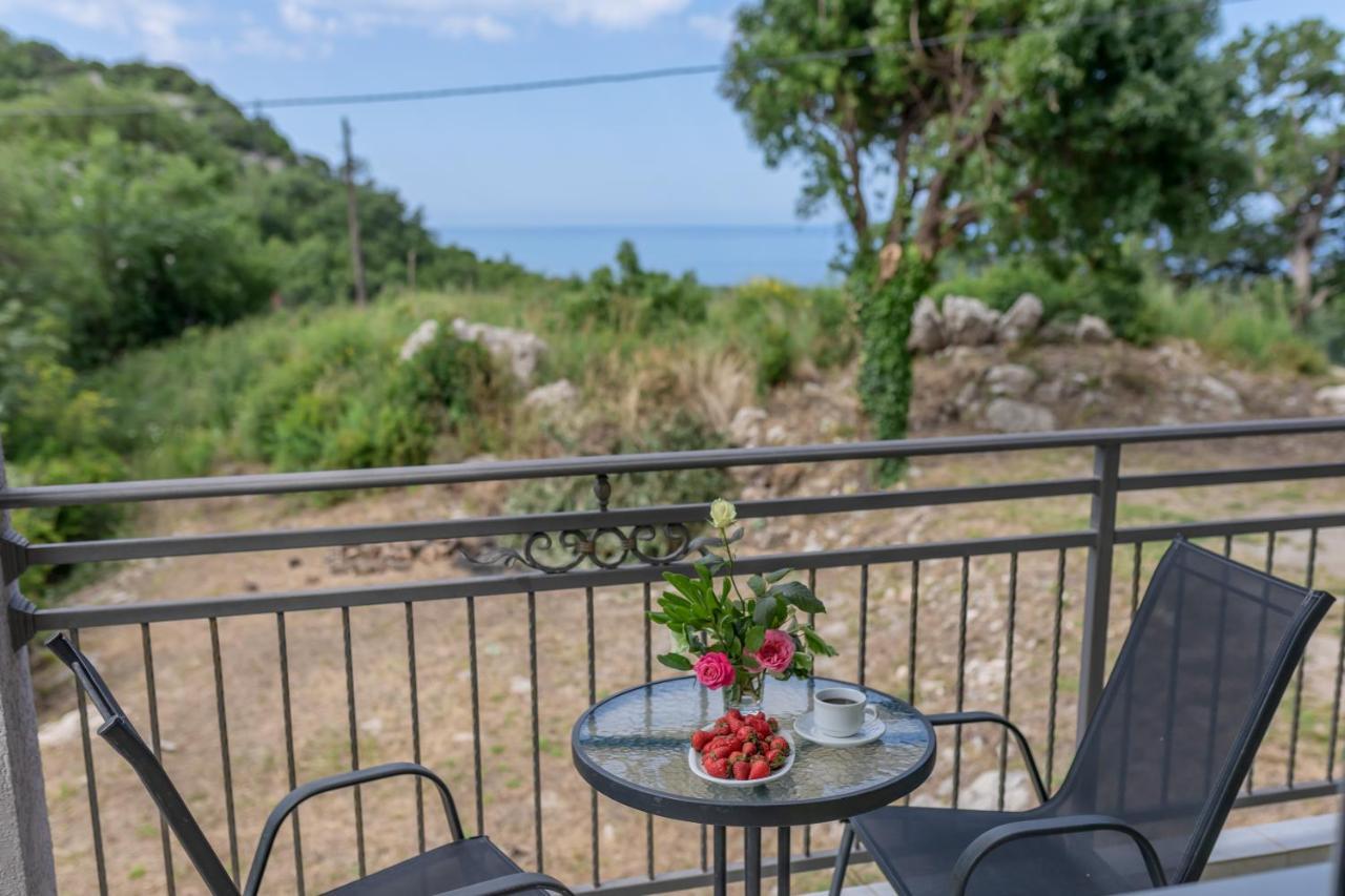 Villa Montenegrina Petrovac na moru Exterior foto