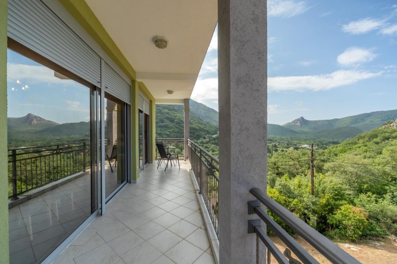 Villa Montenegrina Petrovac na moru Exterior foto